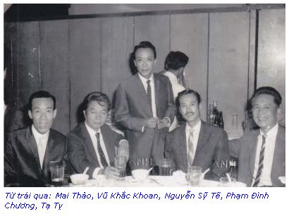 từ trái: Mai Thảo, Vũ Khắc Khoan, Nguyễn Sỹ Tế, Phạm Đình Chương, Tạ Tỵ