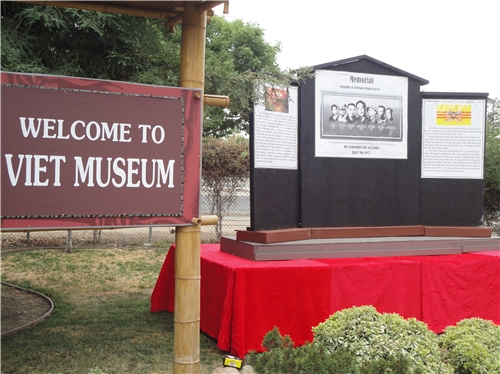 Bức tường tưởng niệm sẽ dựng tại San Jose và hình ảnh lịch sử tại Sài Gòn, trung tá Nguyễn Văn Long tự sát tại tượng đài TQLC VN 