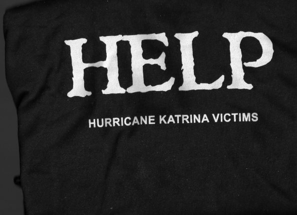 T-shirt đã mặc trong lúc đi quyên tiền